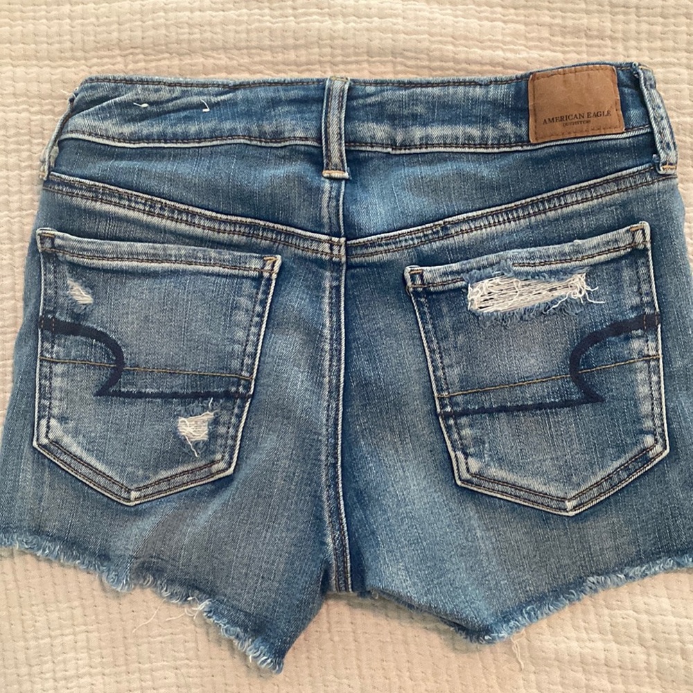 American Eagle size 2 Jean shorts